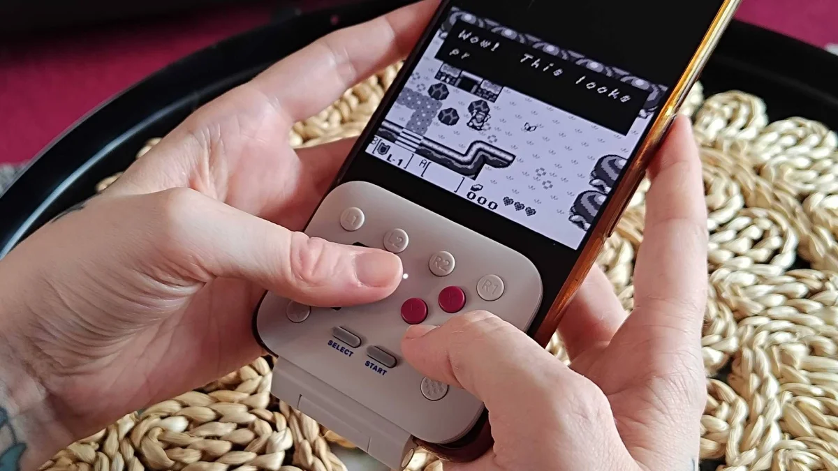 8Bitdo FlipPad pode conquistar seu coração ainda este mês