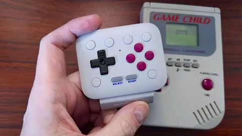 8Bitdo FlipPad review: o controle que transforma seu celular em um Game Boy com estilo