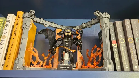 Análise do Lego Balrog Book Nook: Um Confronto Icônico com Algumas Falhas