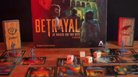 Betrayal at House on the Hill ainda é meu jogo de terror favorito após uma década de jogos
