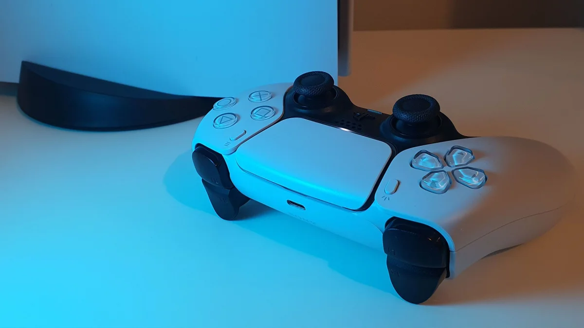 CEO da Sony afirma que monetizar usuários do PS Plus é prioridade em vez de vender mais PS5
