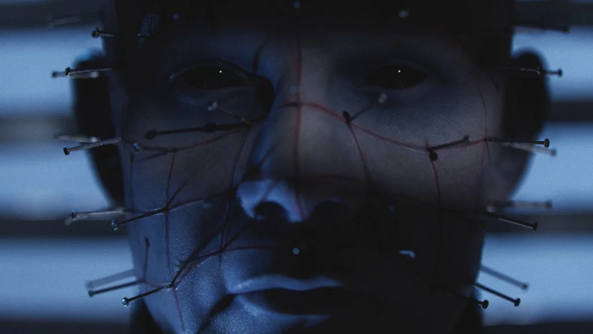 Clive Barker elogia 'revival' de Hellraiser: 'Estou orgulhoso como o diabo do resultado'