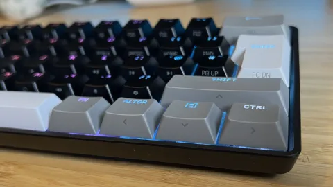 Corsair Clipper Pro Mini 60: Um Novo Competidor no Mercado de Teclados Gaming