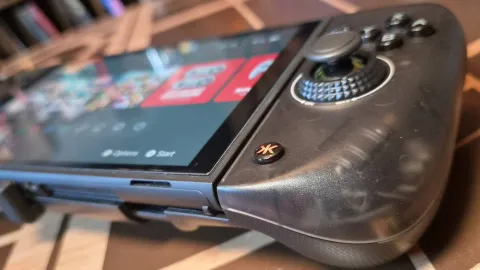 CRKD Nitro Deck 2: O melhor controle externo para o Switch 2, mas com alguns problemas