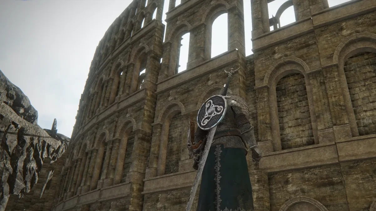 Dataminer revela coliseu prototipo gigantesco de Dark Souls 2 em desenvolvimento