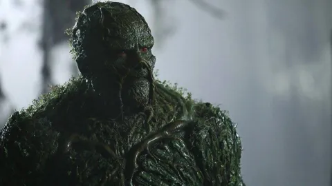 DC Studios confirma que roteiro de 'Swamp Thing' está em desenvolvimento