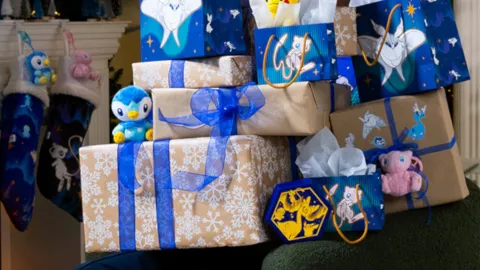 Decorações natalinas do Pokemon Center já deixam o clima festivo no ar