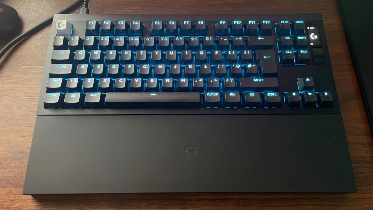 Descubra o novo teclado Logitech G Pro X2 Rapid: bom, mas com apoio para pulsos instável