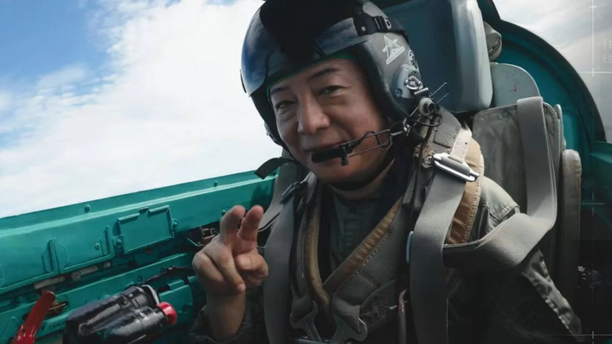 Diretor de Ace Combat voo real em jato após 30 anos, e eu estou levando o crédito