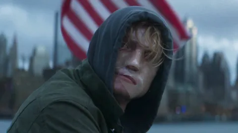 Diretor de Clayface cita influência de Sam Raimi em novo filme da DC