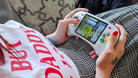ESA quer handhelds retro com ROMs na lista de mercados notórios, mas o foco deve ser nos verdadeiros piratas
