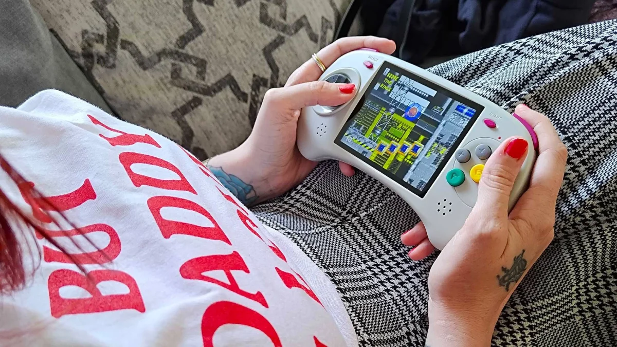 ESA quer handhelds retro com ROMs na lista de mercados notórios, mas o foco deve ser nos verdadeiros piratas