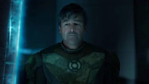 Escritor de Lanterns diz que mudar o canon é como lidar com plutônio, mas 'não há criatividade em ser seguro'