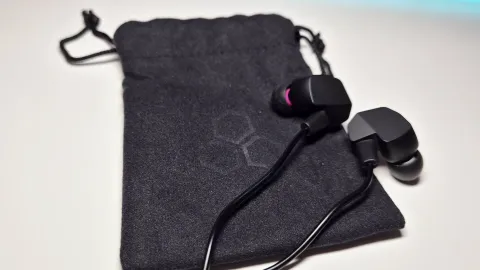 Final VR3000: fones de ouvido com som de headset por preço premium