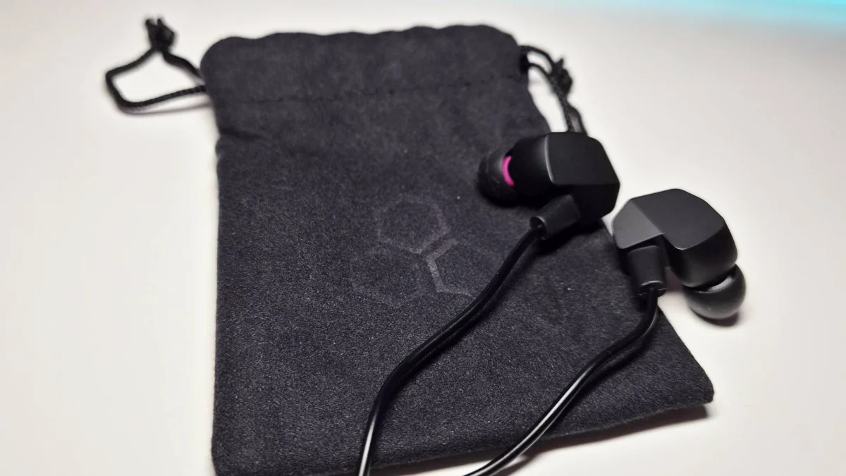 Final VR3000: fones de ouvido com som de headset por preço premium