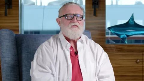 Gabe Newell ficou obcecado por canto de garganta mongol em escritório da Valve, diz co-criador de Counter-Strike