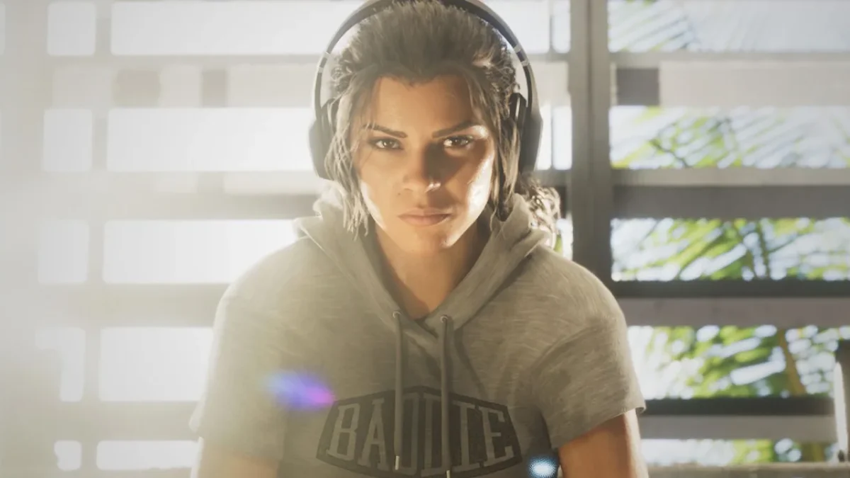 GTA 6 permite ouvir rádio e podcasts com fones de ouvido fora do carro