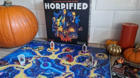 Horrified é o jogo de tabuleiro perfeito para a família no Halloween