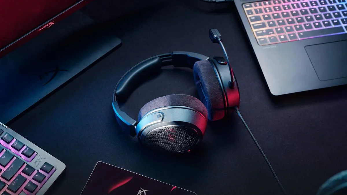 HyperX apresenta headset gamer Cloud Alpha Air com design open-back