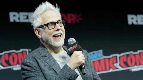James Gunn rebate especulação sobre Adria Arjona como Mulher-Maravilha após postagem de Frank Grillo