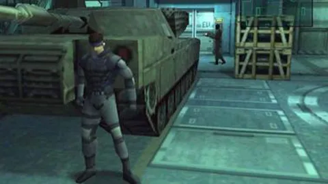 Kojima projetou a arte da caixa de Metal Gear Solid para ser confusa e atrativa, mas lojas atrapalharam seu plano