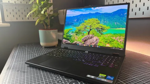 Lenovo Legion 5i Gen 10: tela OLED impressionante, mas RAM single-channel é um problema grave