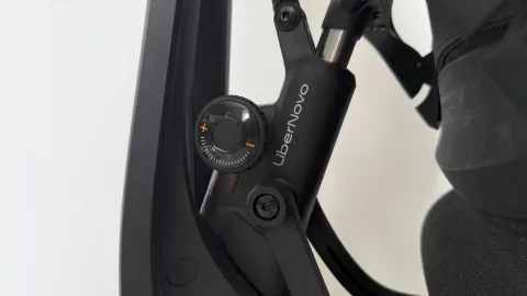 LiberNovo Omni SE: cadeira gamer com conforto de elite, mas com falhas que pesam