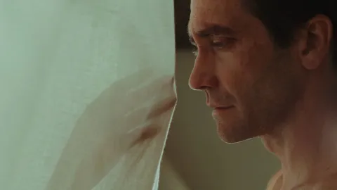 M. Night Shyamalan lança novo filme 'Remain' com críticas que o chamam de 'obra-prima'