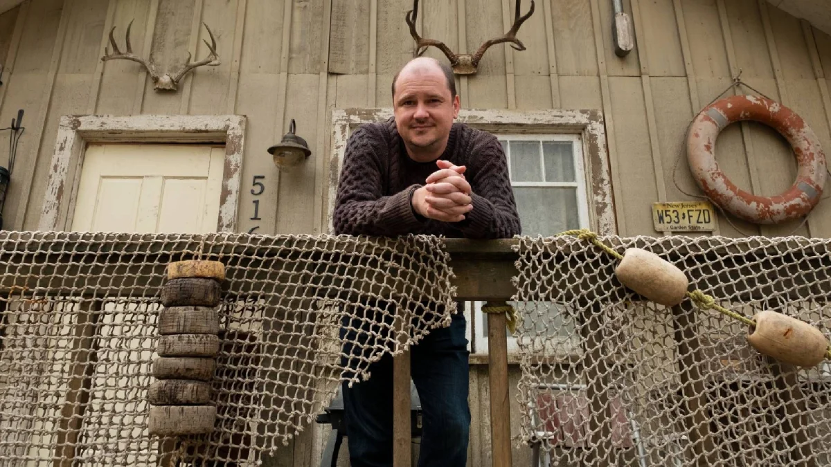 Mike Flanagan sonha em dirigir novo filme de Jaws ou Jurassic World