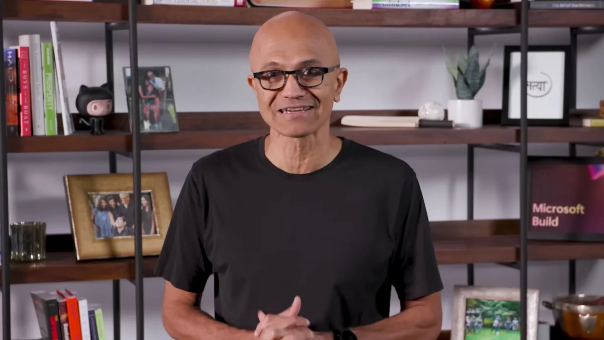 Nadella elogia 'reestruturação' da Xbox após demissões em massa, mas críticos veem falta de profundidade