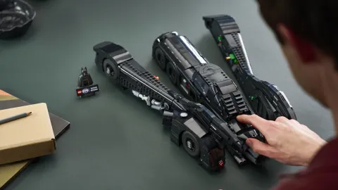 Novo Lego Batmobile de Batman Returns é elogiado, mas falta de minifiguras desagrada fãs