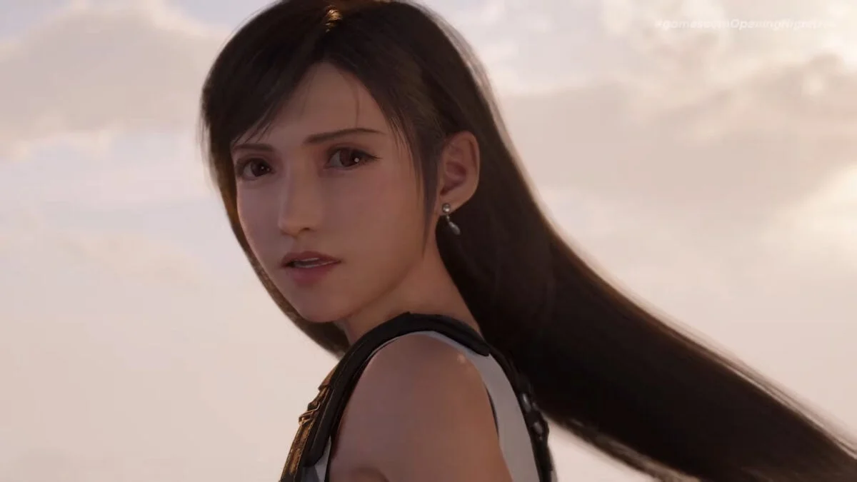 Novo Trailer de Final Fantasy 7 Revelation Apresenta Armas Icônicas