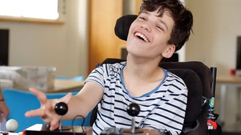 Partida de Futebol Beneficente da Indústria de Games do Reino Unido Arrecada Mais de £63.000