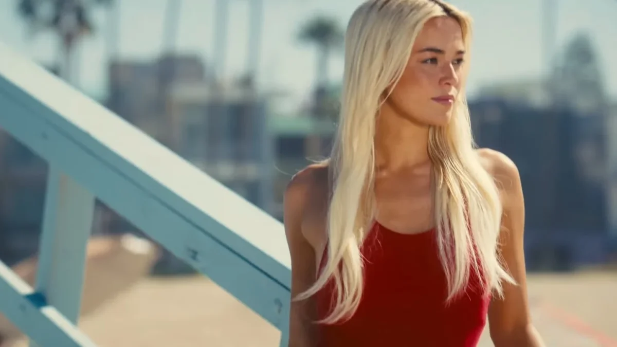 Reboot de Baywatch ganha trailer com Stephen Amell, Hassie Harrison e Livvy Dunne; série estreia em janeiro de 2027 no Prime Video
