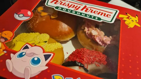 Revenda de caixas vazias de Pokémon da Krispy Kreme chega a US$100