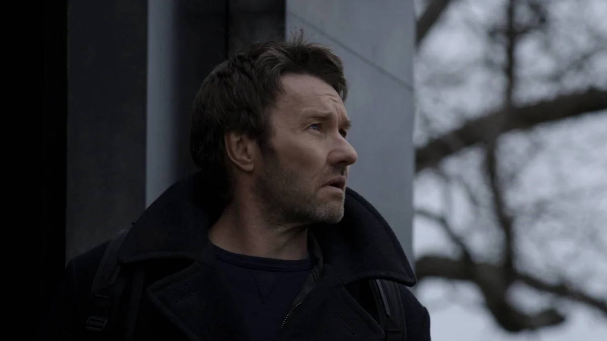 Showrunner de Dark Matter comenta sobre a liberdade criativa na segunda temporada e planos para a terceira