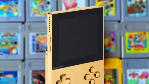 Supreme Analogue Pocket: O absurdo do Game Boy banhado a ouro