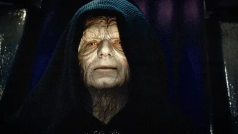 Teoria de fã explica retorno do Imperador em A Ascensão Skywalker com retorno de Jedi