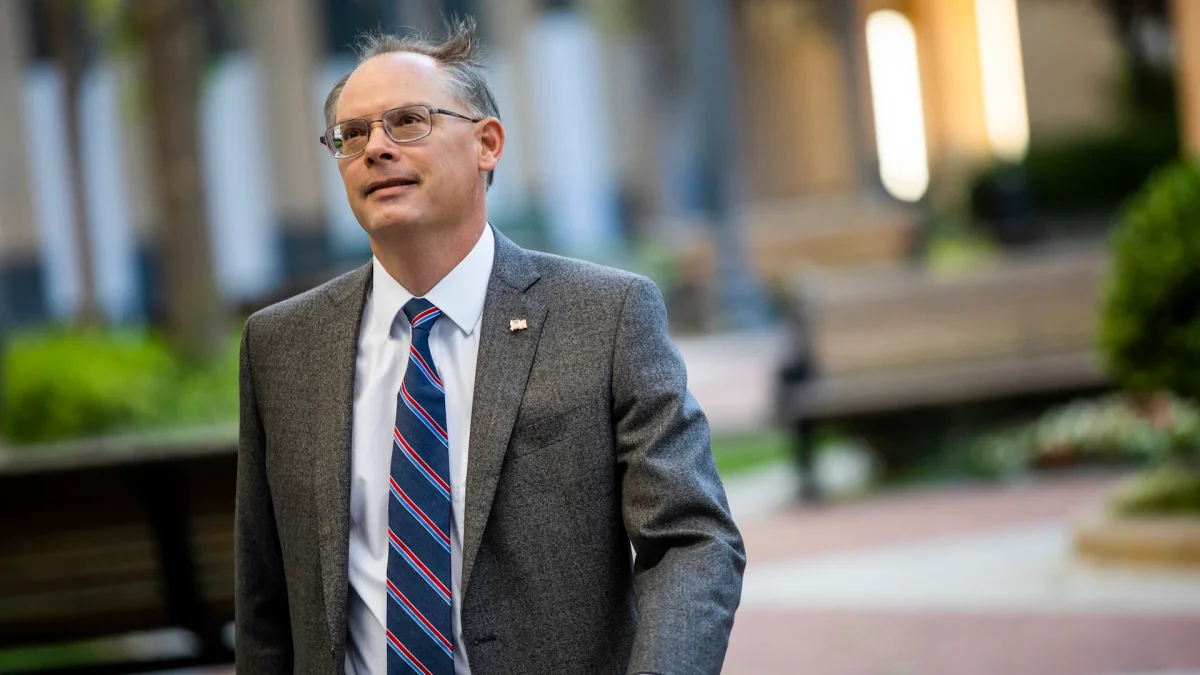Tim Sweeney Ataca Declarações de IA do Steam como 'Políticas' e 'Aborrecíveis'