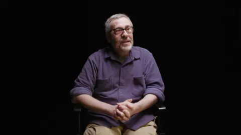 Warren Spector Anuncia Aposentadoria Após Décadas de Inovações nos Games