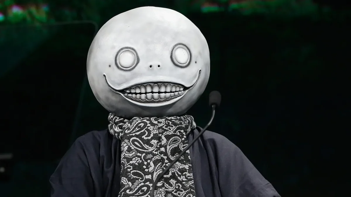 Yoko Taro diz que gostaria de se aposentar, mas medo de demência o mantém trabalhando