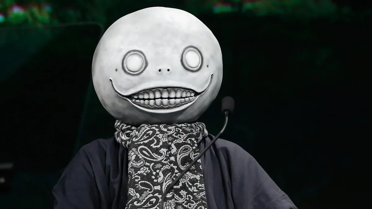 Yoko Taro revela medo de demência e pensa em se aposentar, mas continua trabalhando por precaução